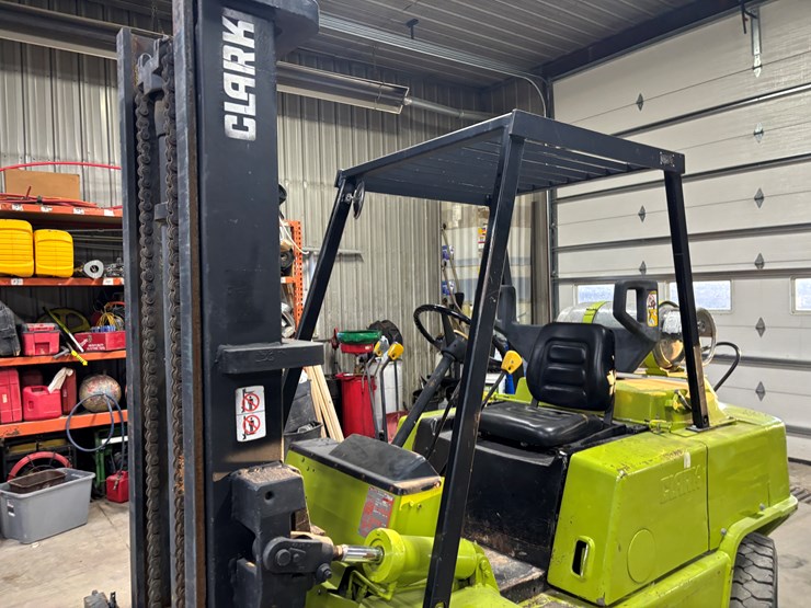 #2306-•-clark-c500-forklift-image-7