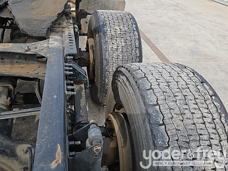 2020-mack-mack-anthem-t64-6x4-truck-tractor,-day-cab,-mp-7-425hp-diesel-engine,-automatic-m-drive-transmission-image-21