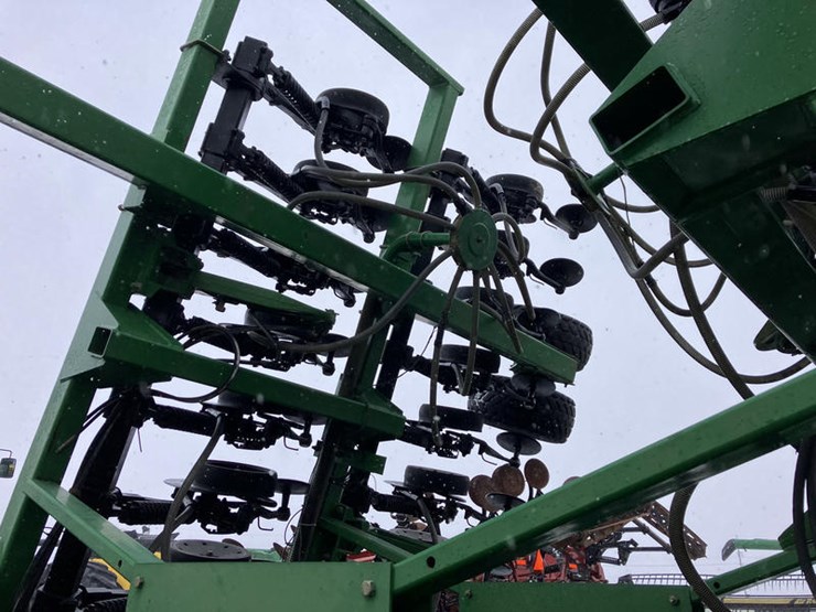 2002-john-deere-1860-image-26