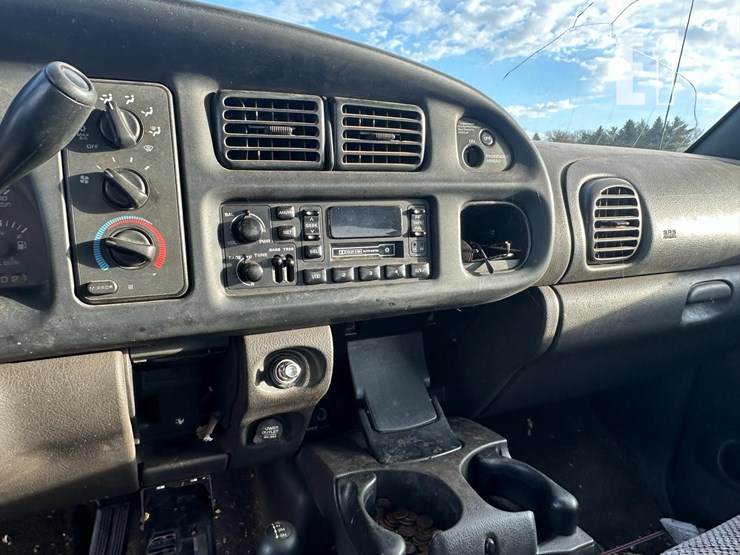 1999-dodge-ram-2500-image-9