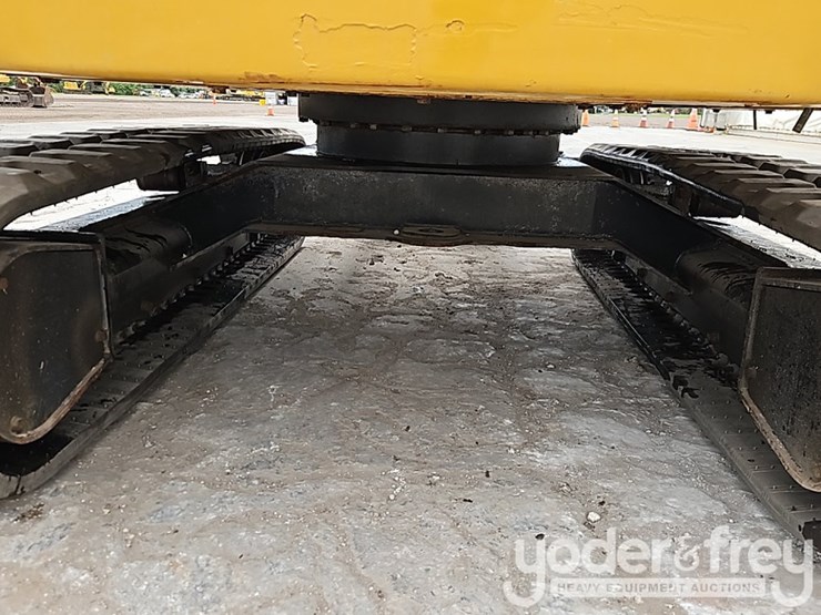 2023-caterpillar-306-image-31