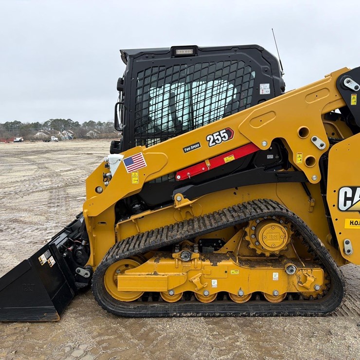 2025 CATERPILLAR 255