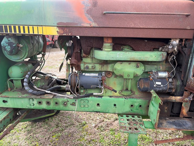 john-deere-4040-image-10