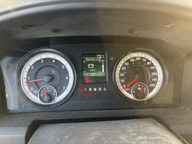 2016-dodge-2500-image-11