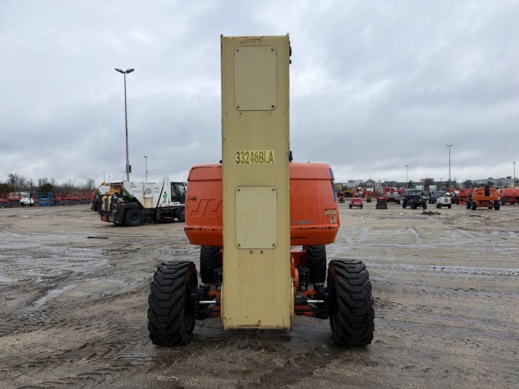 2016-jlg-800aj-image-8