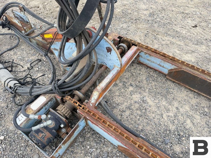 blueline-mfg.-16'-bin-trailer-image-12