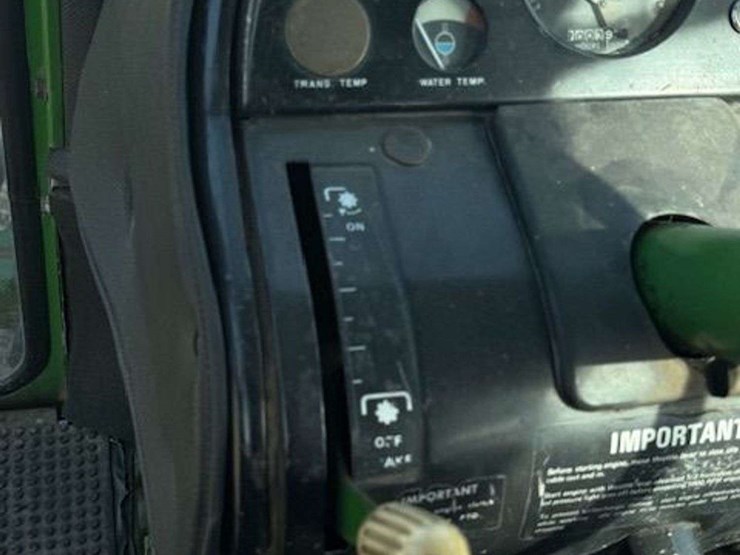 1974-john-deere-7520-image-26