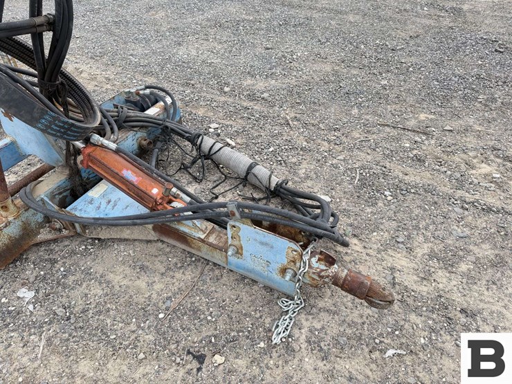 blueline-mfg.-16'-bin-trailer-image-7