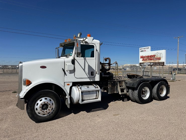 2008-peterbilt-365-image-1