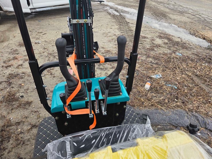 2000-cfg-industry-qh12r-image-5