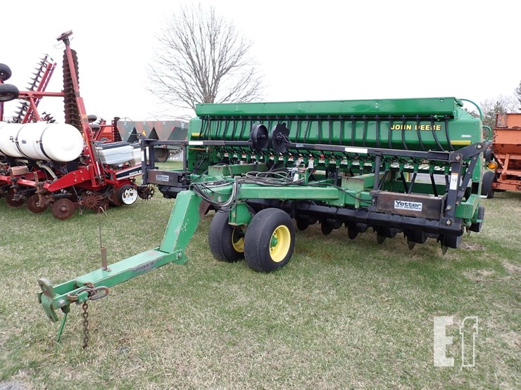 2021-john-deere-1560-image-1