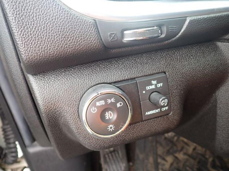 2015-chevrolet-traverse-image-19