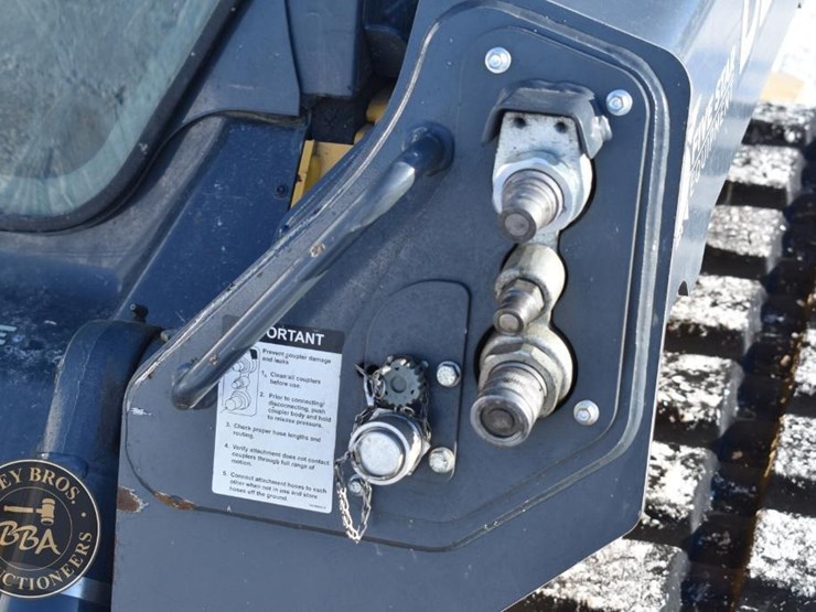 2023-deere-333g-image-24