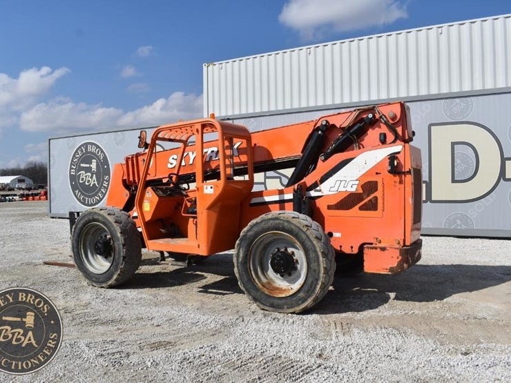 2015-sky-trak-8042-image-10