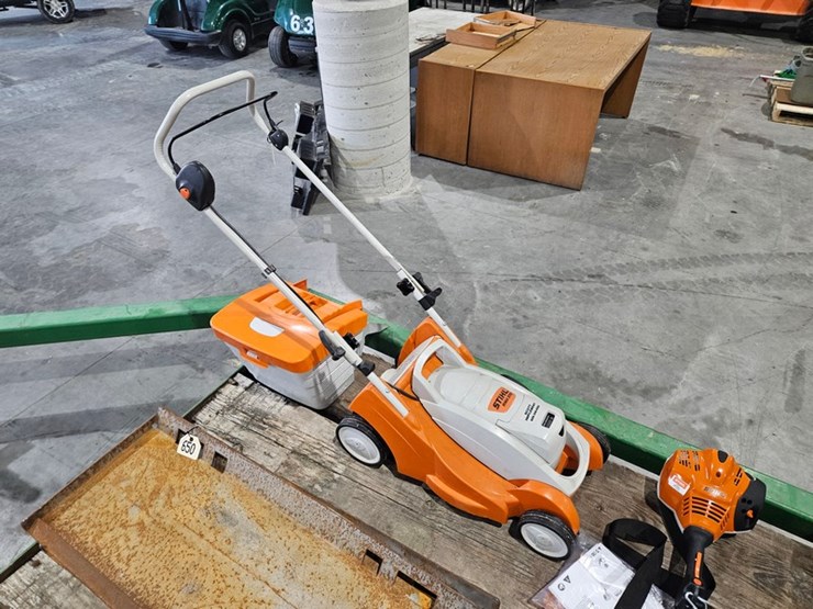 #652-•-stihl-rma-370-battery-powered-lawn-mower-image-5