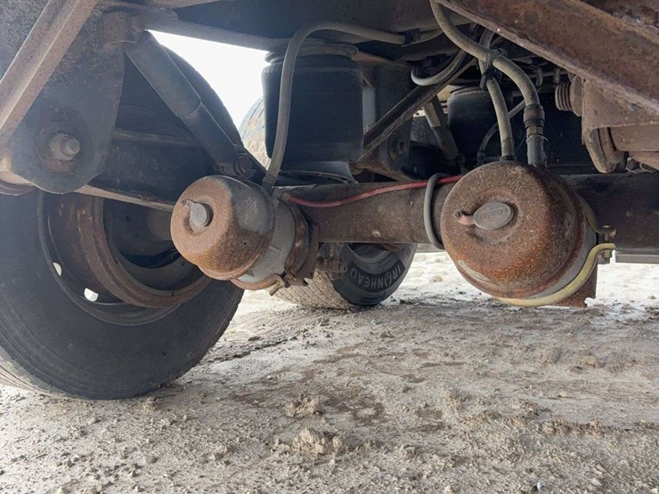 2009-wilson-hopper-bottom-image-11