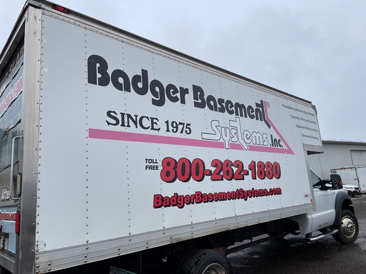 2014-ford-f550-xl-image-21