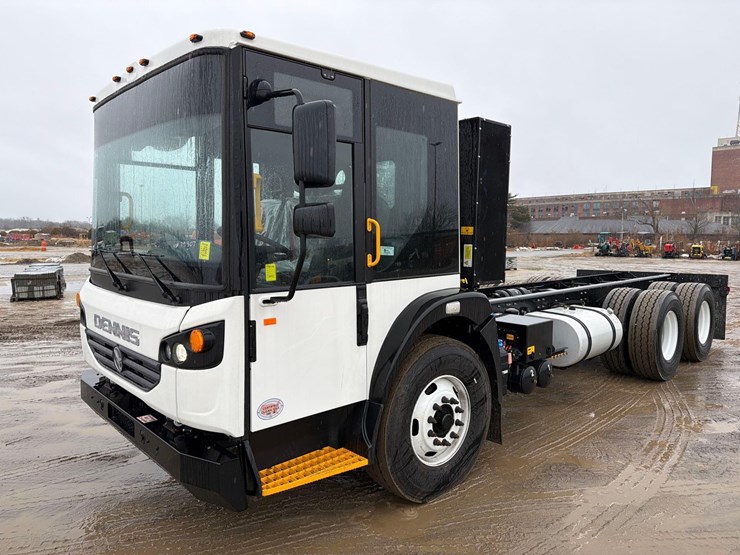 2025-dennis-eagle-proview-image-2