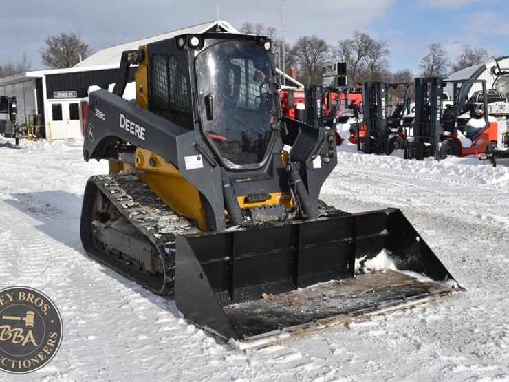 2020-deere-333g-image-22