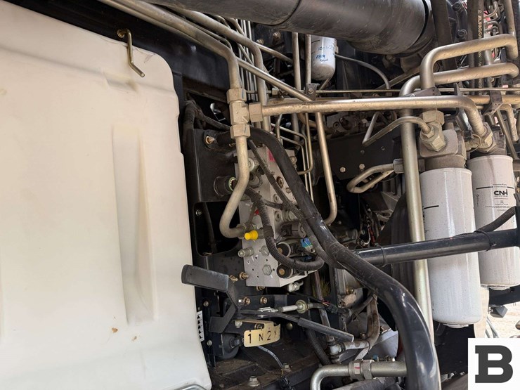 2020-case-ih-8250-image-40