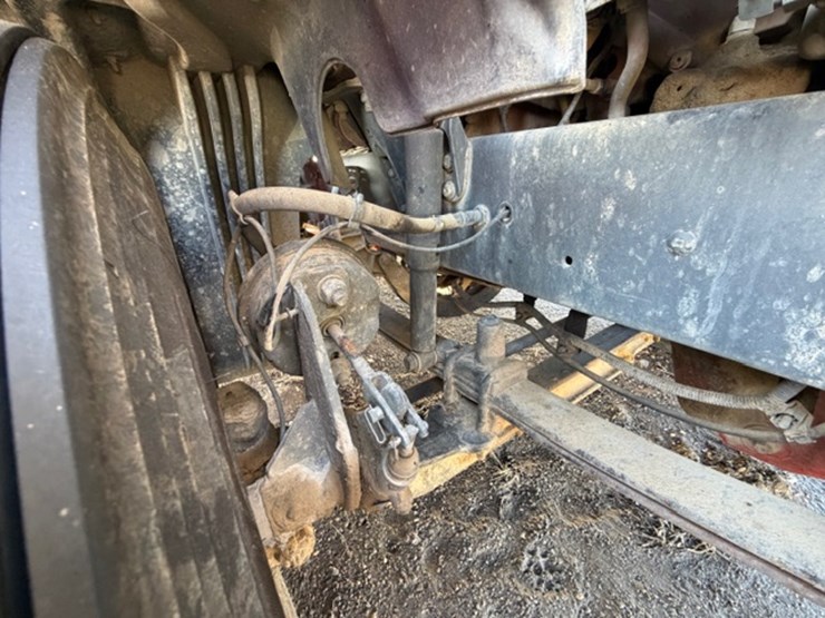 2013-freightliner-cascadia-113-image-22