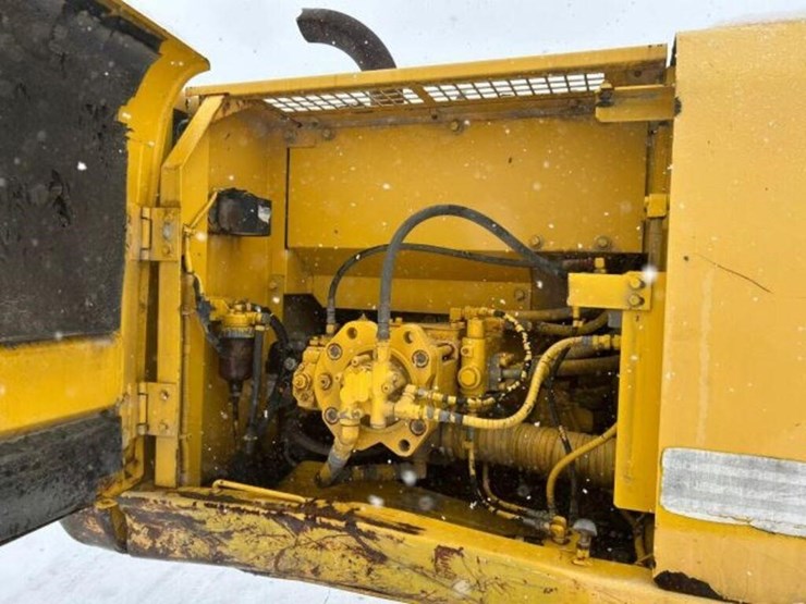 2000-kobelco-sk210-lc-image-32