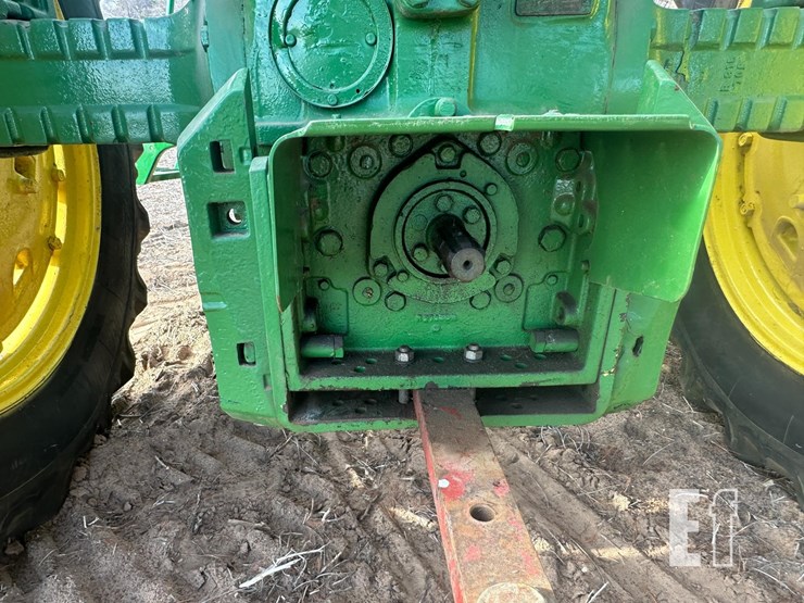 john-deere-4010-image-10