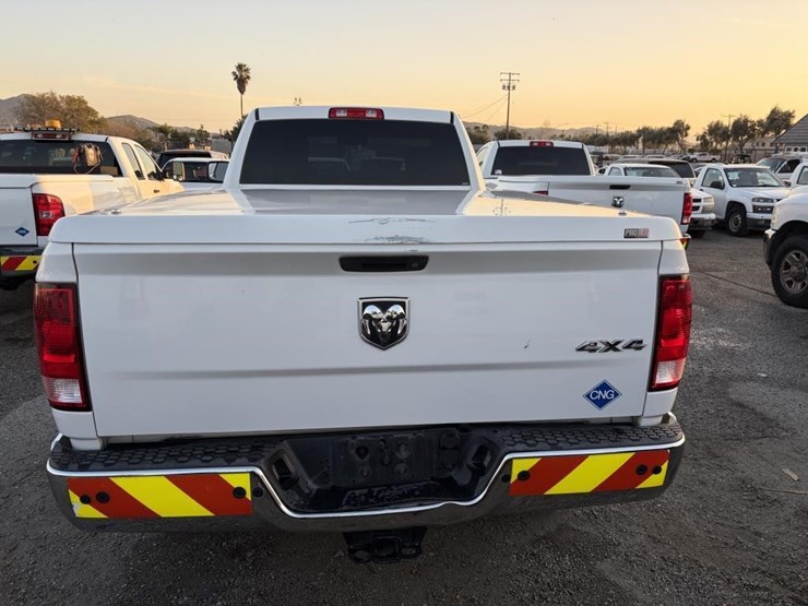 2016-dodge-2500-image-6