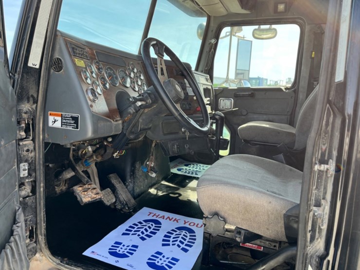 2012-western-star-4900-image-11