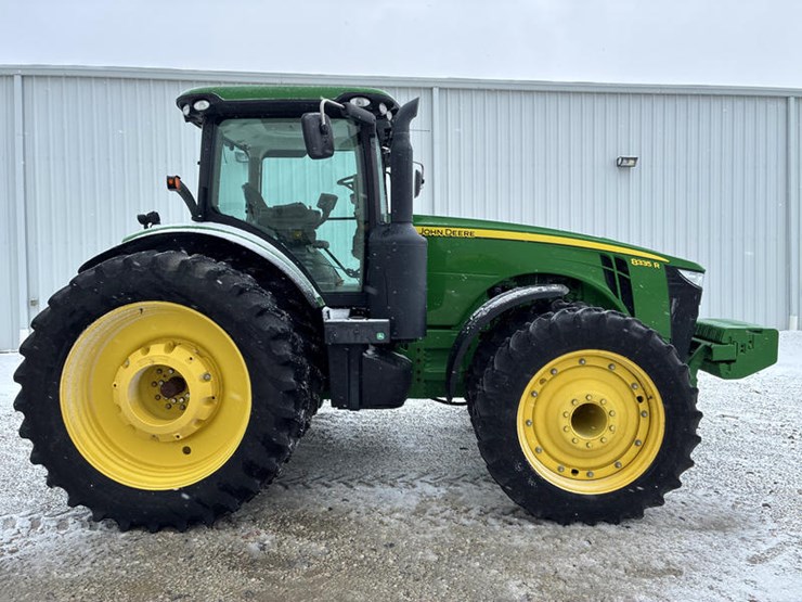 2011-john-deere-8335r-image-4