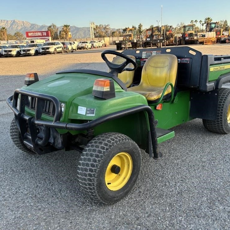 2013 JOHN DEERE GATOR