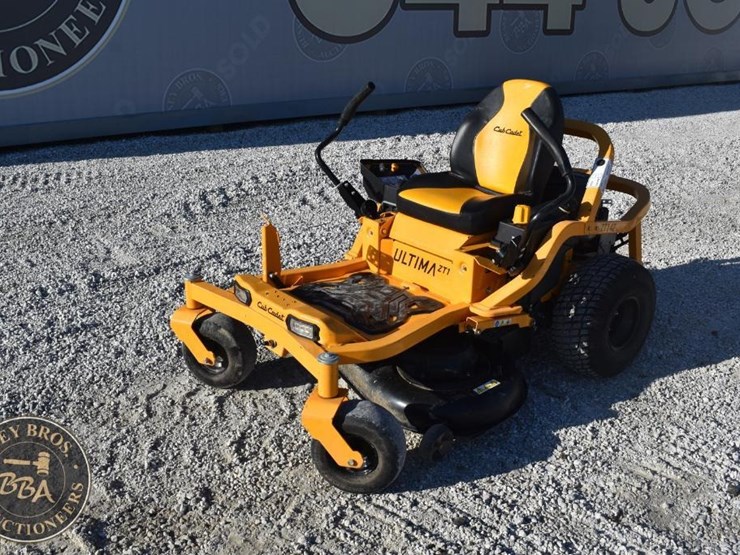 cub-cadet-ultima-zt1-42-43293-image-1