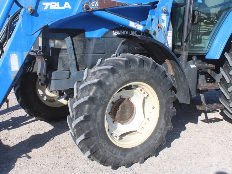 new-holland-tm125-image-22