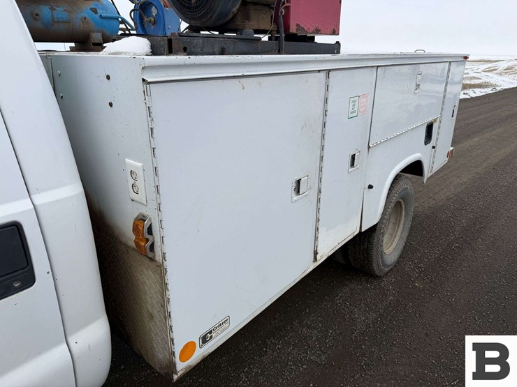 2001-ford-f350-image-16