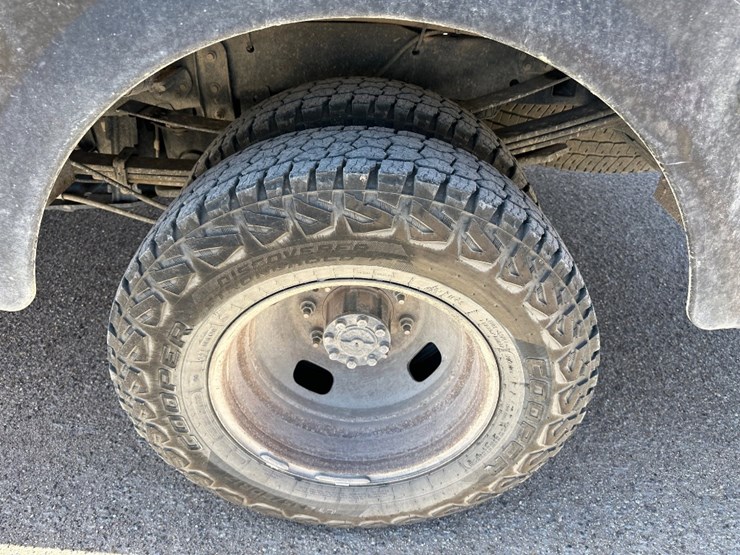 2018-ford-f350-image-8