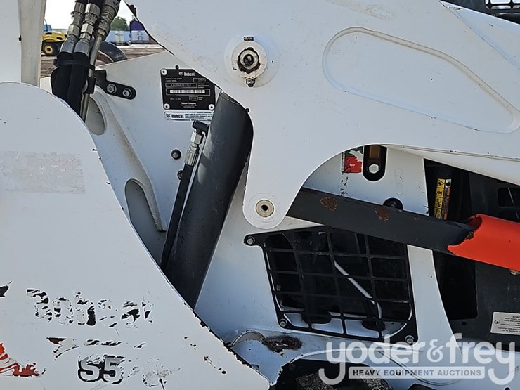 2019-bobcat-s570-image-9