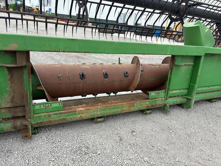 2012-john-deere-630f-image-19