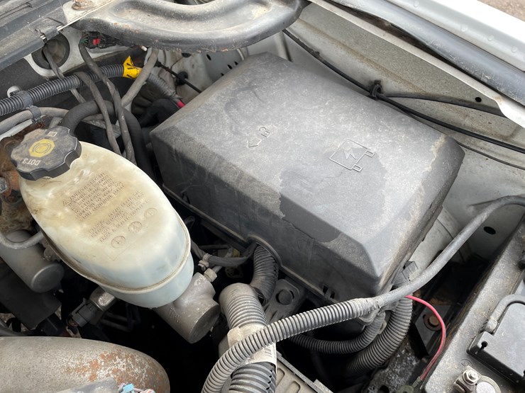 2012-chevrolet-3500-image-34