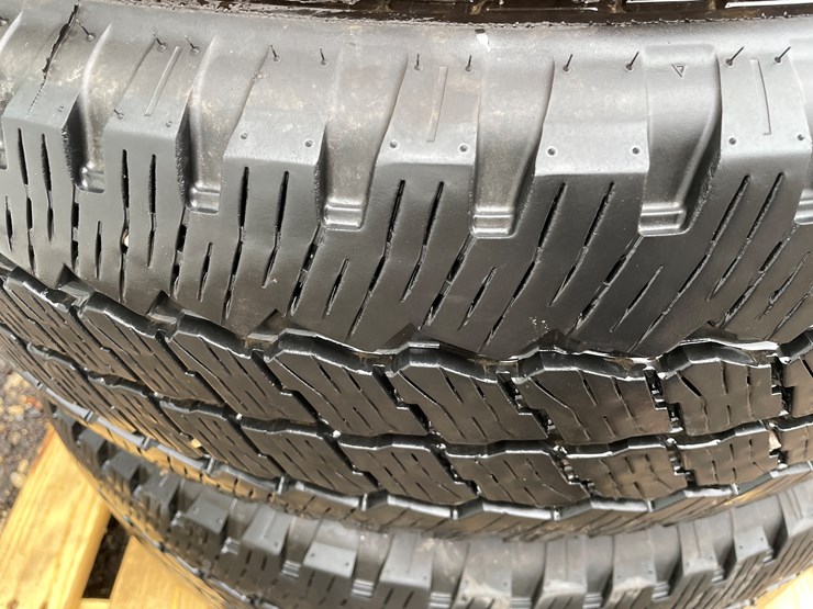 #3102-•-(4)-bridgestone-dueler-truck-tires-image-8