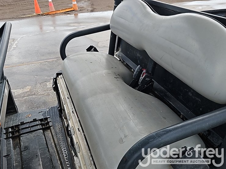 2021-club-car-carryall-1700d-image-21