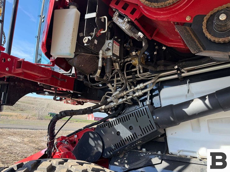 2025-case-ih-8260-image-25