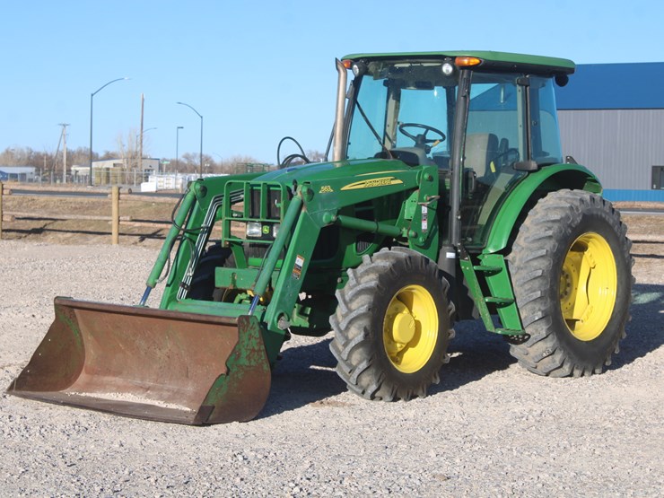2011-john-deere-6115d-image-11