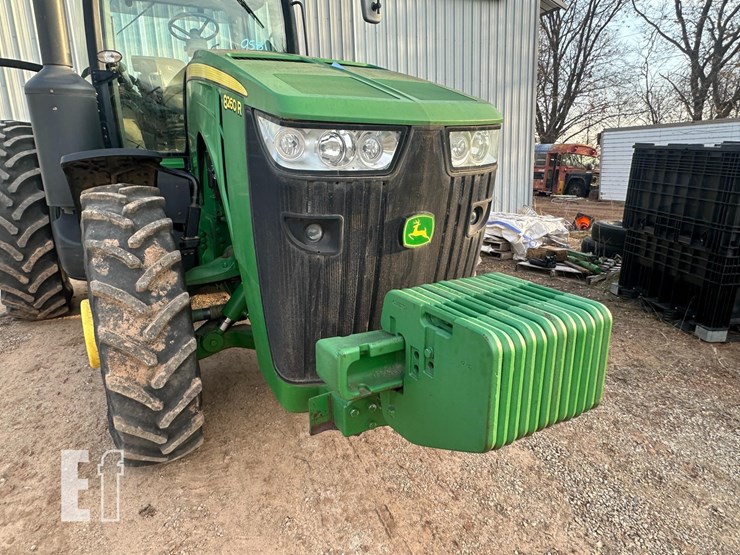 john-deere-8260r-image-22