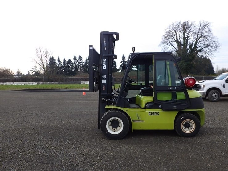clark-c45-forklift-image-8