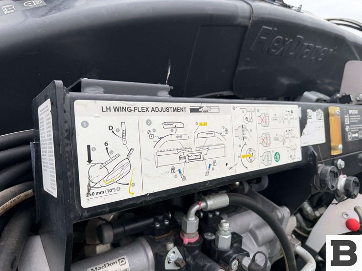 2023-mac-don-fd240-image-24