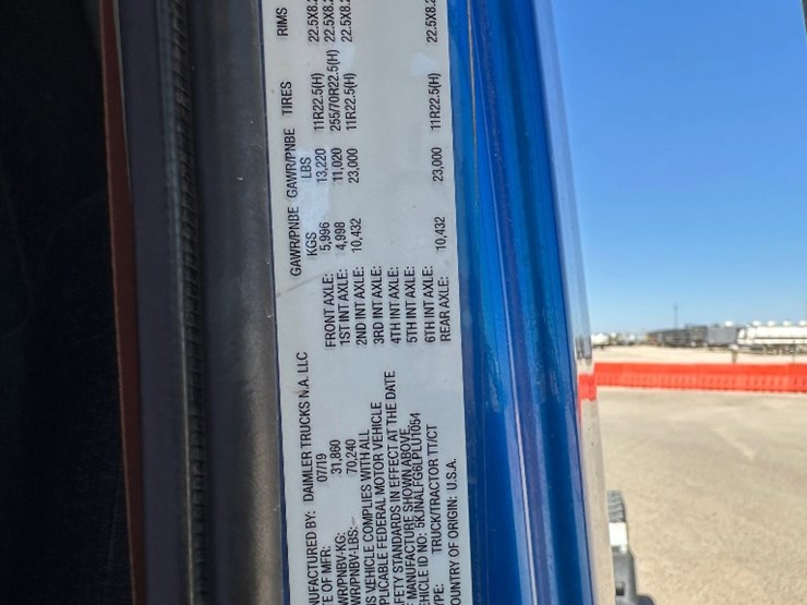 2020-western-star-4900-image-15