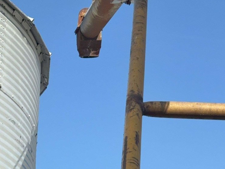 hutchinson-8x57-image-10