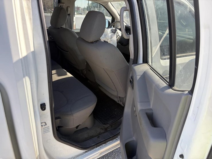 2018-nissan-frontier-image-12