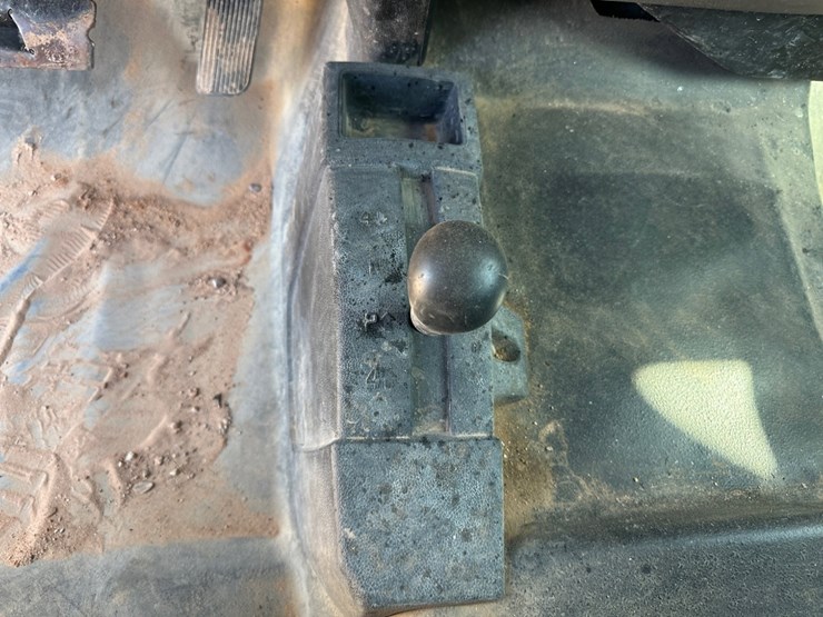 2019-chevrolet-silverado-2500hd-image-14