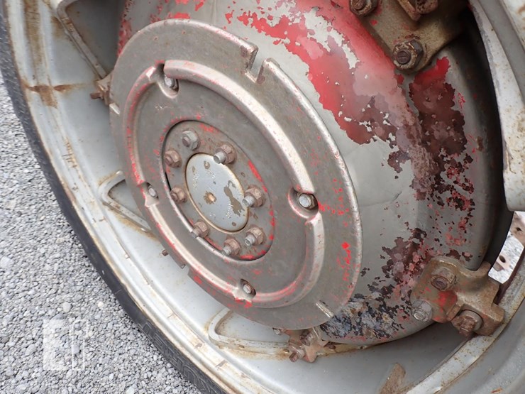 1982-massey-ferguson-265-image-13